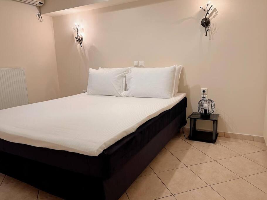Charming 2Bedroom Apartment With Parking Афины Экстерьер фото