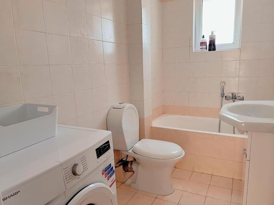 Charming 2Bedroom Apartment With Parking Афины Экстерьер фото
